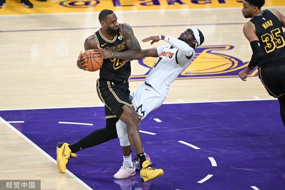 她们能在如 她们能在如