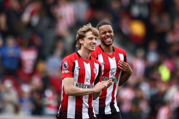 这一消息引 这一消息引