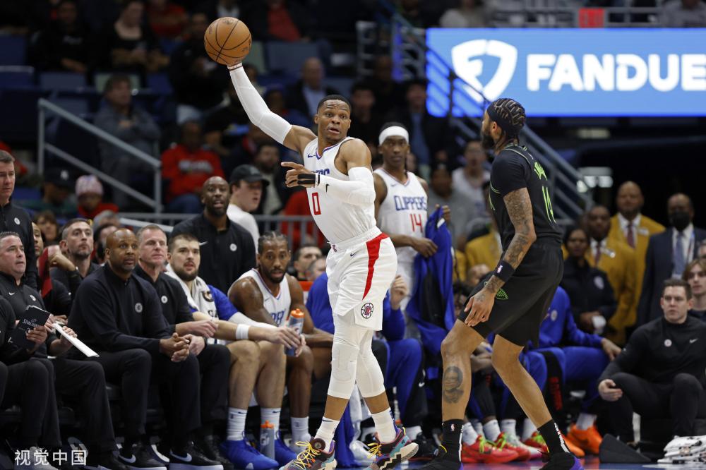 随着时间的 随着时间的