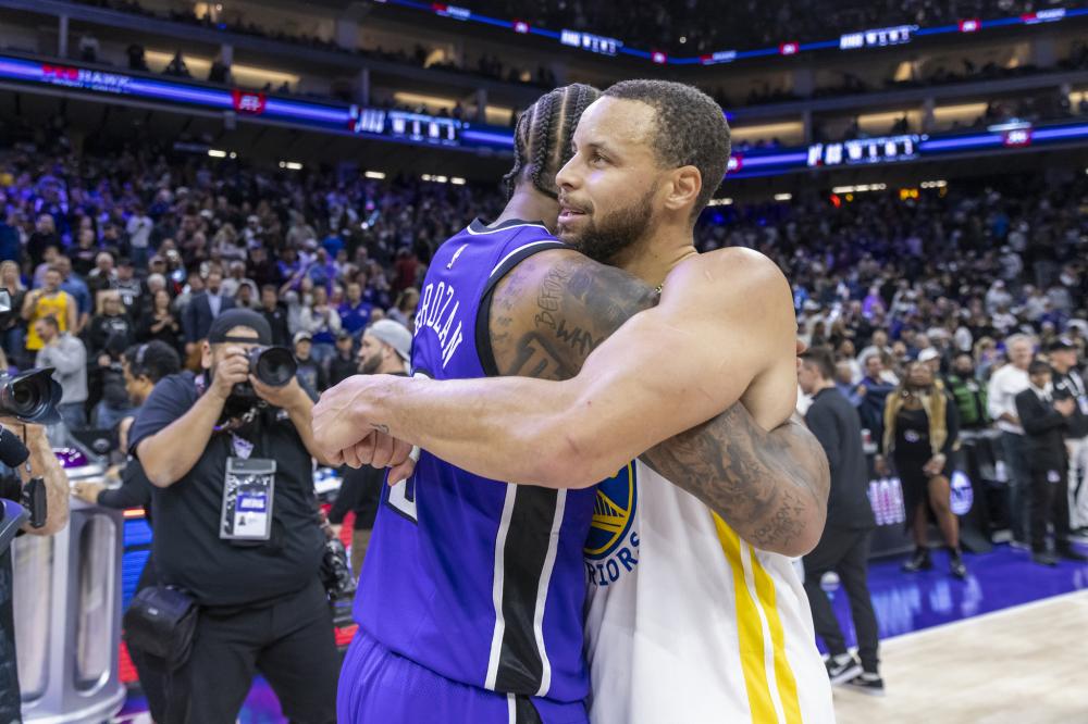 在全世界瞩 在全世界瞩