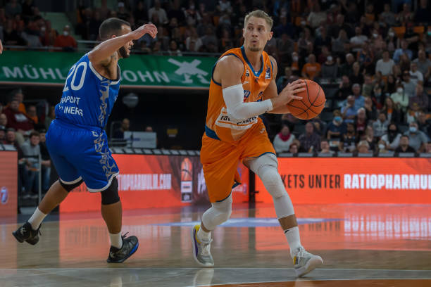 里的时间 里的时间